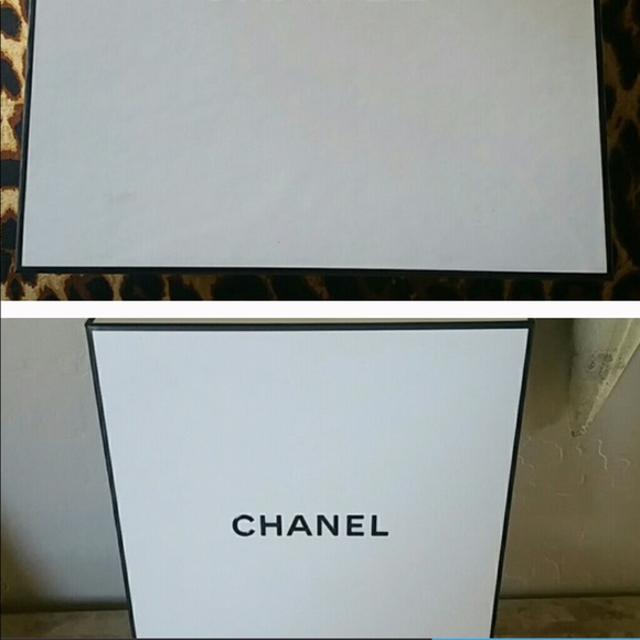 Authentic Chanel Box - Picture 2 of 3